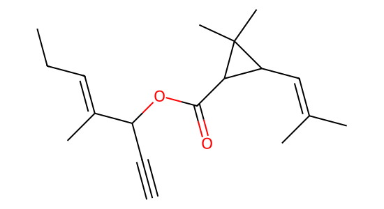 エンペントリン の化学構造